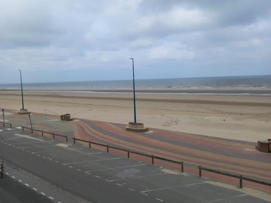 Saint Pierre: Vue Mer, 2 Bray-Dunes
